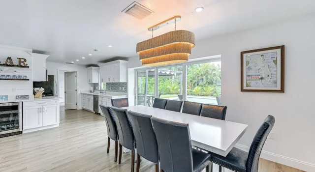 Naples Escape w/ Furnished Patio & Private Pool!, 预订 酒店 East Naples 那不勒斯
