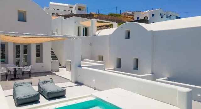Люкс с 2 комнатами с балконом SERAPIAS SUITES
