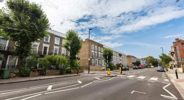 Beautiful 4bed Victorian Terrace, nr Camden Market, Забронировать Отель Отели Лондона 3 звезды, рядом с Театр Roundhouse, 3*
