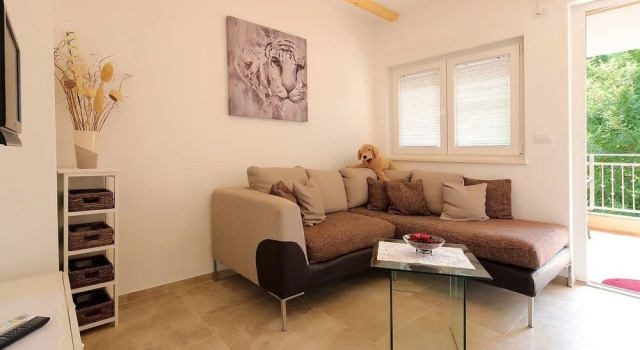 Apartment Sonja 1, Varaa Huoneisto Hotellit Kvarner Islands uima-altaalla, Uima-allas