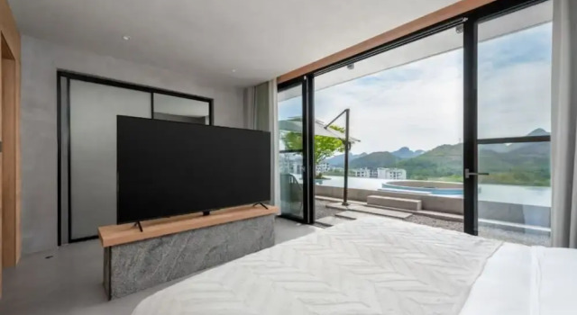 Номер Superior Huangguoshu Duobei Yunshe Hotel