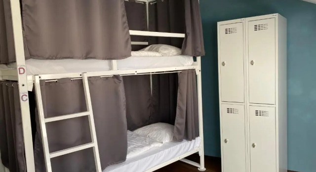 Кровать в общем номере Safestay Bratislava Presidential Palace