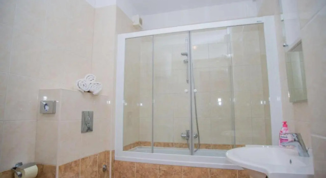 Апартаменты Olea, Two-Bedroom Duplex Suite near Žnjan Beach