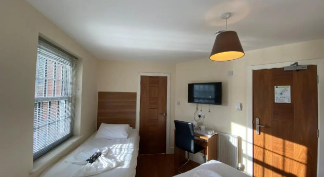 Трёхместный номер Standard Wendover Arms Hotel