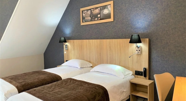 Двухместный номер Comfort Hôtel LEscale - Piscine & SPA