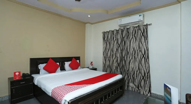 Номер Standard OYO 10592 Hotel Ganga Palace
