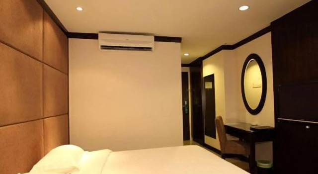 Country Hotel