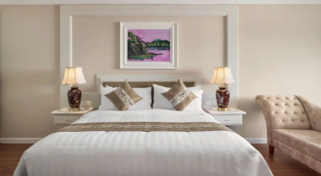 Номер Deluxe Wyndham Grand Phnom Penh Capital