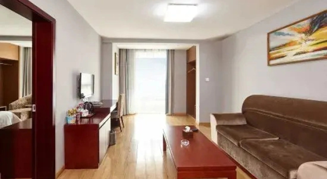 Двухместный люкс Deluxe Chengdu Yijing Fashion Hotel (Sichuan Top Vocational College of Information Technology)