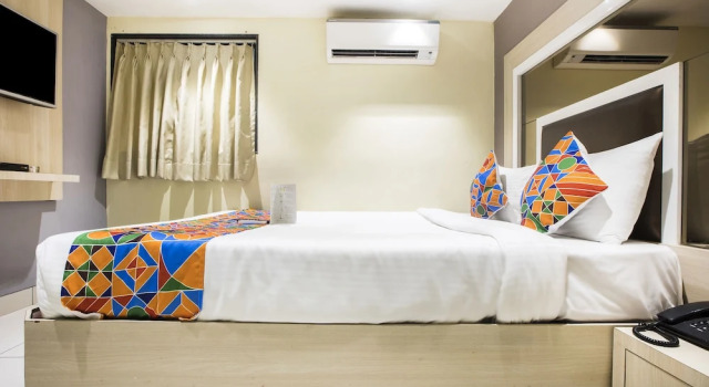 Двухместный номер Deluxe FabHotel Pranava Navi Mumbai