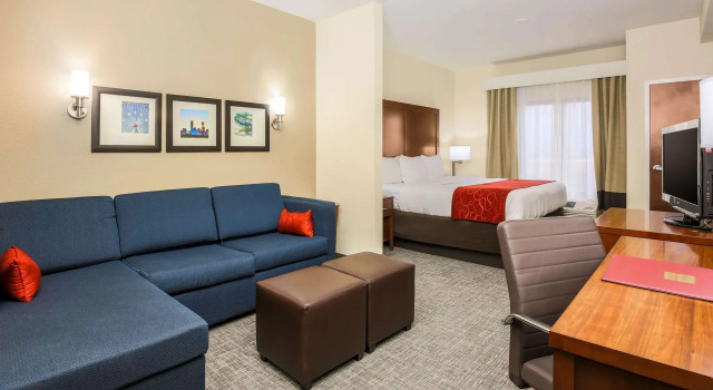 Двухместный люкс Comfort Suites DFW N-Grapevine