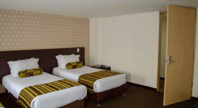 Трёхместный номер Standard Hotel Castellana 95 Bogota By Hoteles Confort 80