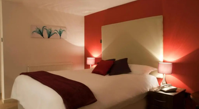 Haveli Hotel, Book Hotel Pontyclun Glamorgan