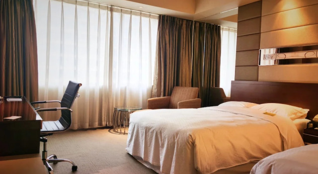 Четырёхместный номер Standard с видом на сад Four Points By Sheraton Beijing, Haidian