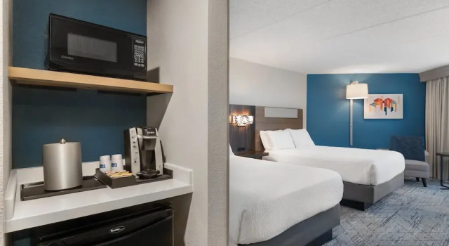 Четырёхместный номер Standard с красивым видом из окна Holiday Inn Express- North Palm Beach and IHG Hotel