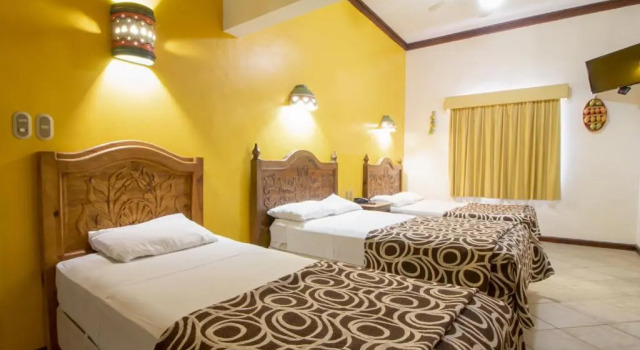 Трёхместный номер Standard Suites Flamboyanes