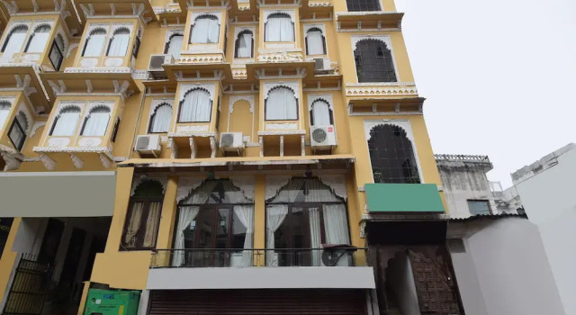 OYO 1422 Hotel Mandiram Palace