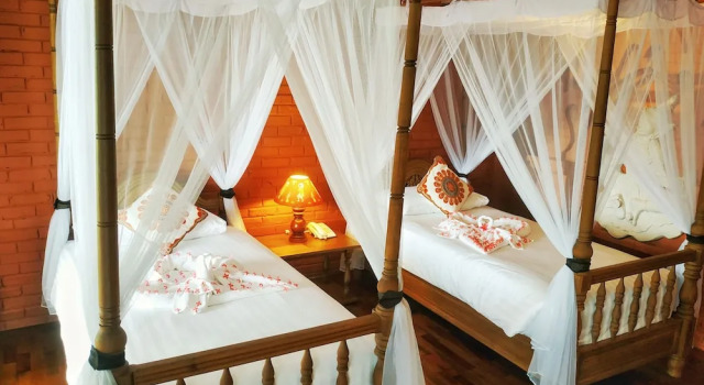 Номер Deluxe с балконом и с видом на реку Bagan Village Resort Hotel