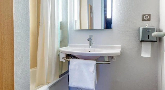 Двухместный номер B&B HOTEL Orgeval