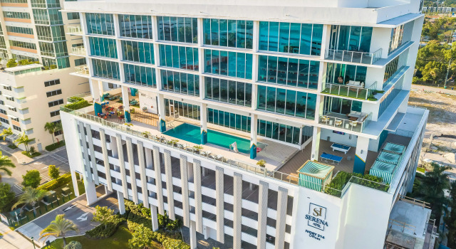 SERENA Hotel Aventura Miami, Tapestry Collection by Hilton