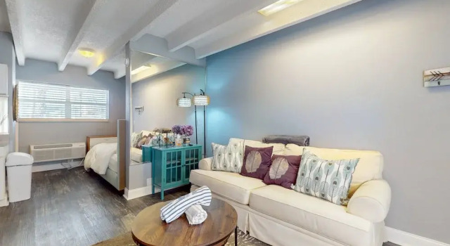 Ocean Jewels Club 124 - Ocean Breeze Retreat, Забронировать Апарт-отель Апарт-отели Дейтона-Бич, рядом с Базилика Святого Димитрия, Апарт-отель
