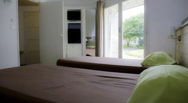 Le Village des Isles, Varaa Hotelli  