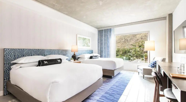Четырёхместный номер Standard с видом на город Kimpton Rowan Palm Springs Hotel by IHG