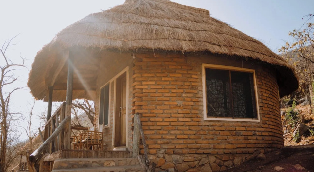 Двухместный номер Standard с балконом и с видом на окрестности Ruaha Hilltop Lodge