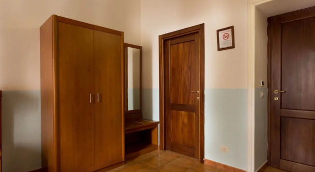 Few Steps from St. Peter - S&AR, Prenota Hotel Roma Lazio