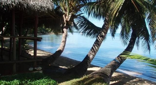 Бунгало с видом на море Lakana Hotel