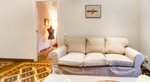 Cosy Comfortable 1 bed With Terrace in Eixample, Забронировать Отель Эшампле Барселона, рядом с Jove Regina Theatre