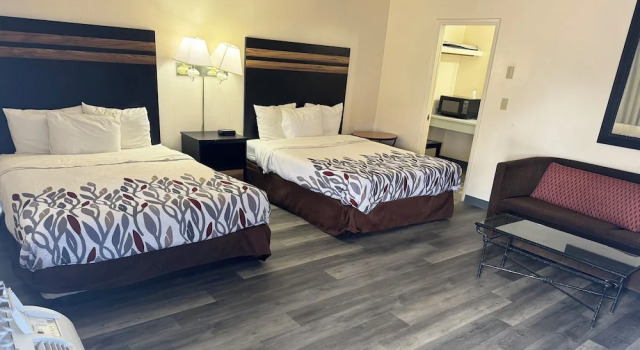 Четырёхместный люкс Magnuson Hotel Sierra Vista