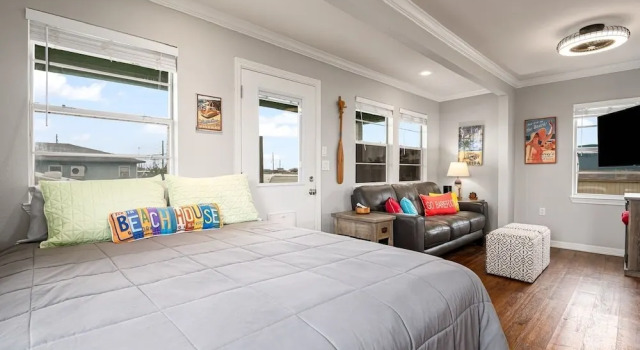 Amberjack 2 Bedroom Home by RedAwning, Book Hotel Bolivar Peninsula Houston