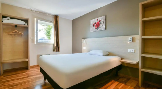 Двухместный номер Standard B&B HOTEL Bollène