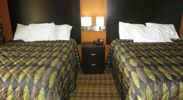 Четырёхместный номер Standard Ocean Gate Inn