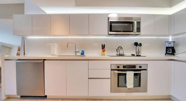 Апартаменты Stunning Oceanfront 1BR 1 Hotel