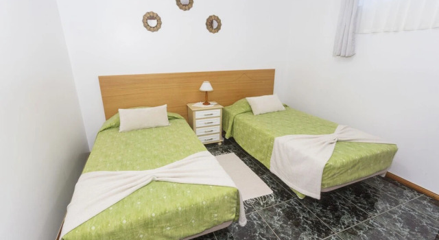 Apartamentos Oliveira, Забронировать Отель Мадалена Остров Пику