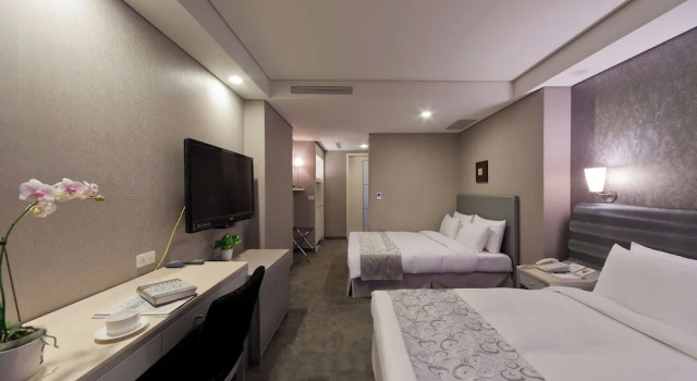 Номер Deluxe Harbor View Hotel