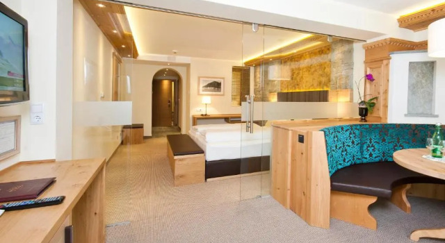Люкс Hotel Tirol