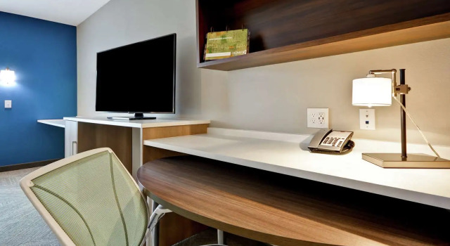 Люкс c 1 комнатой Home2 Suites Plano Legacy West