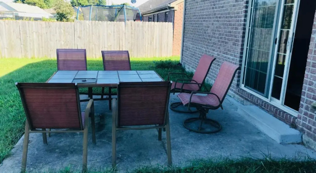 Коттедж Spacious 3 BR Ranch House W Patio Yard in a Quiet Suburb