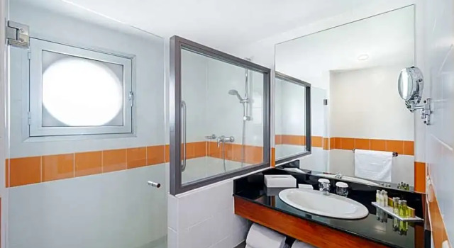 Номер Deluxe Hilton Noumea La Promenade Residences
