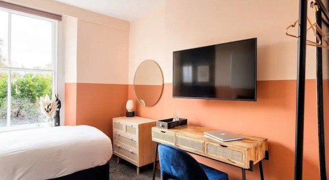 Апартаменты Economy Clifton House I Free Private Parking