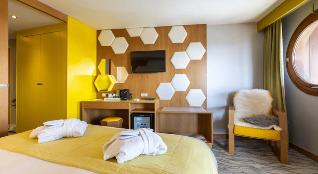 Двухместный номер Superior с балконом Royal Ours Blanc Boutique Hôtel & Spa