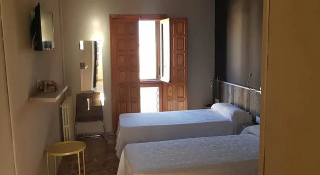 Hotel Atalaya, Buchen Sie Hotel Sarrion Teruel