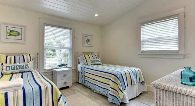 Beach Pearl 212 Archer Way by RedAwning