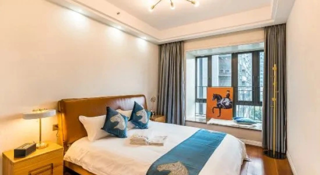 Люкс Мансарда с 3 комнатами Chengdu Yueyi Suites Apartment