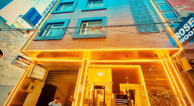 BH Hotels Lucullan I Hotel In Mahipalpur, Забронировать Отель Отели Нью-Дели с завтраком, Завтраки