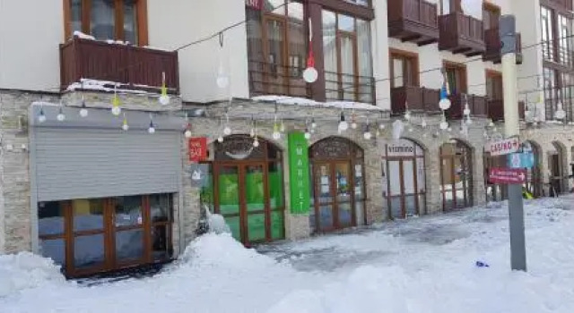 Redco 1 Apartament Gondola LIft, Забронировать Апартаменты/квартира Отели Гудаури с бассейном, Бассейн