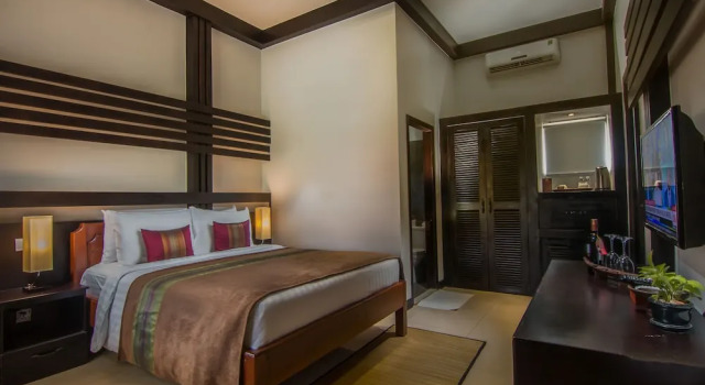 Двухместный номер Deluxe с балконом Reveal Angkor Hotel